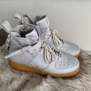 Nike SF Air Force 1 Mid Vast Grey (W)